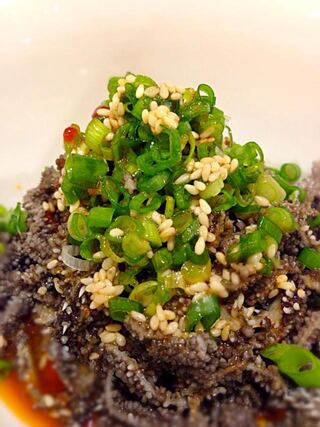 (  '-'   )焼肉たべたい(未開封の何か)