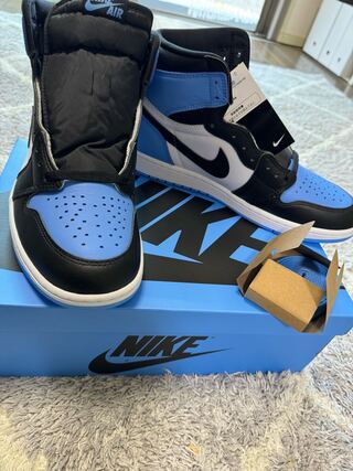 Nike Air Jordan 1 Retro High OG "UNC Toe" University Snubbull/Black/HoWight 28cm
