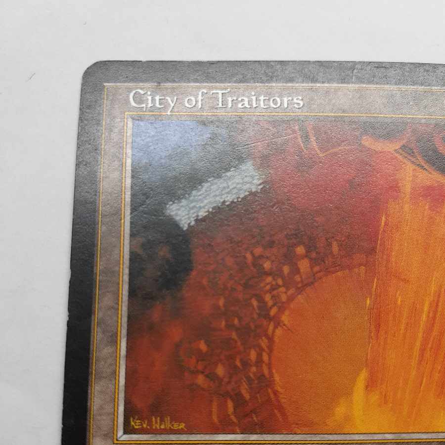 裏切り者の都 英語