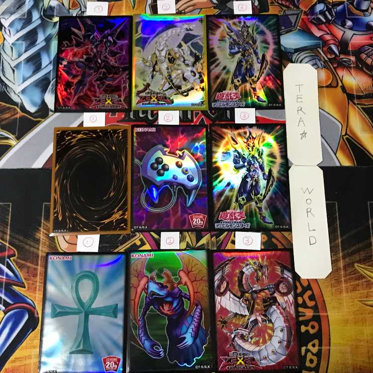 遊戯王 福袋 1個100円 ノーマル×2＋レア以上1枚、スリーブ3枚セット