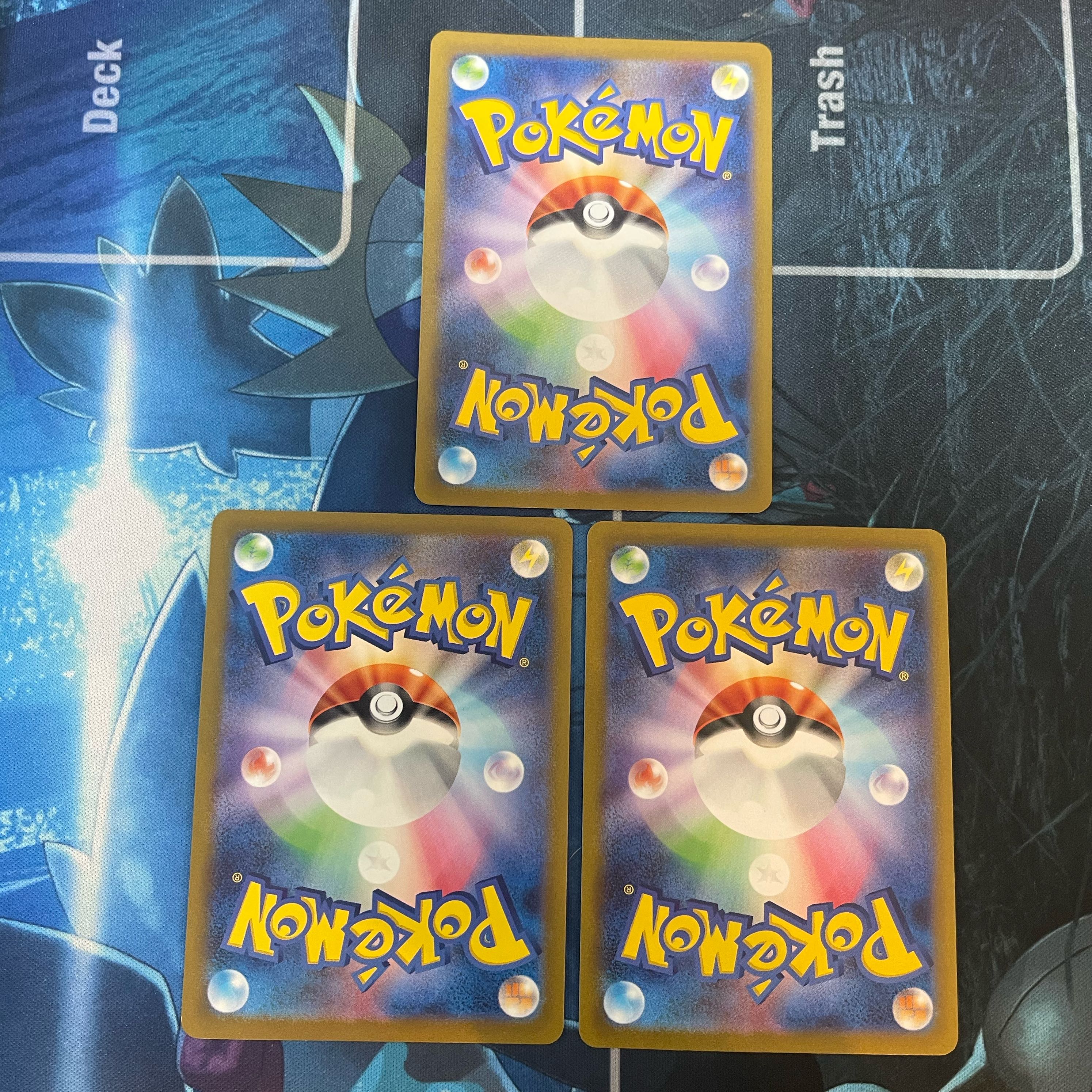 Metapod (Poke Ball pattern/mirror) C 011/165