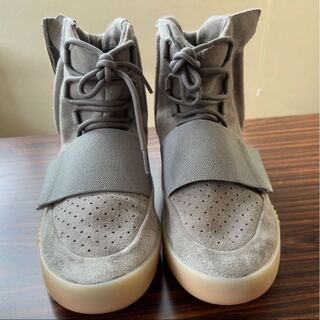 YEEZY BOOST 750 "LIGHT GREY GLOW IN THE DARK" YEEZY BOOST 750 28cm 28cm