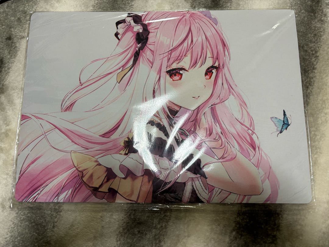 潤羽るしあ プレイマット