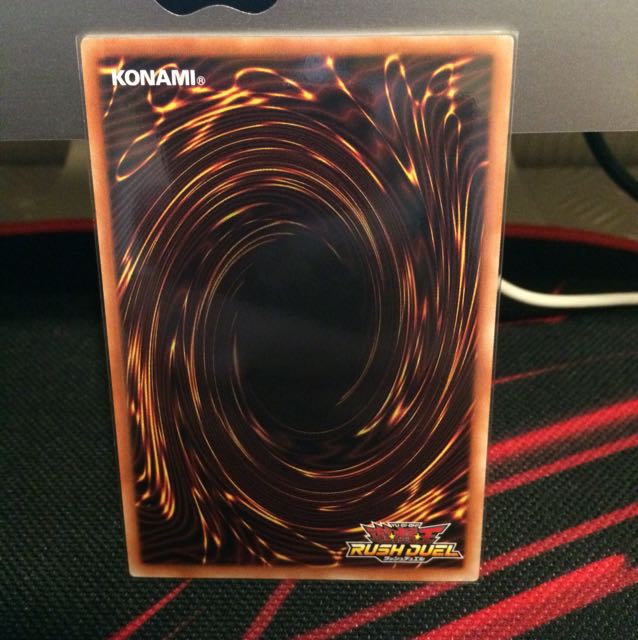 交戦魚サメガロン