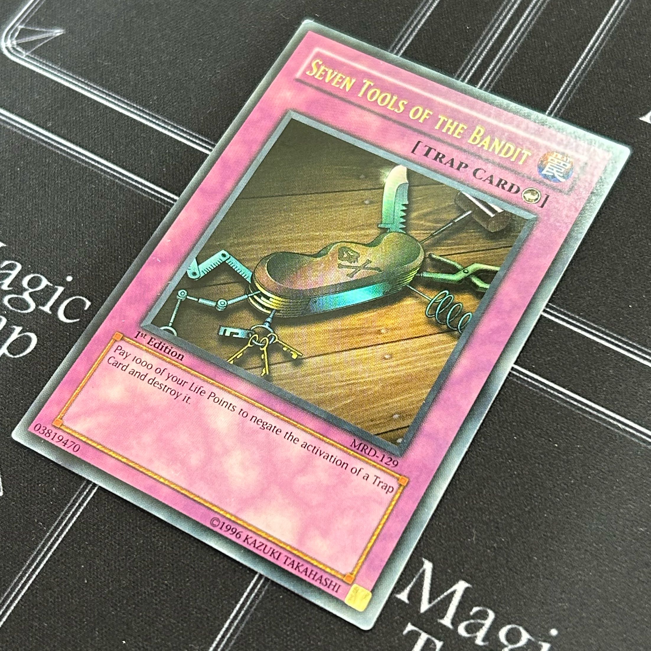 Yu-Gi-Oh TCG Seven Tools of the Bandit Ultra Rare MRD-129 1st [37-0121-06M6].
