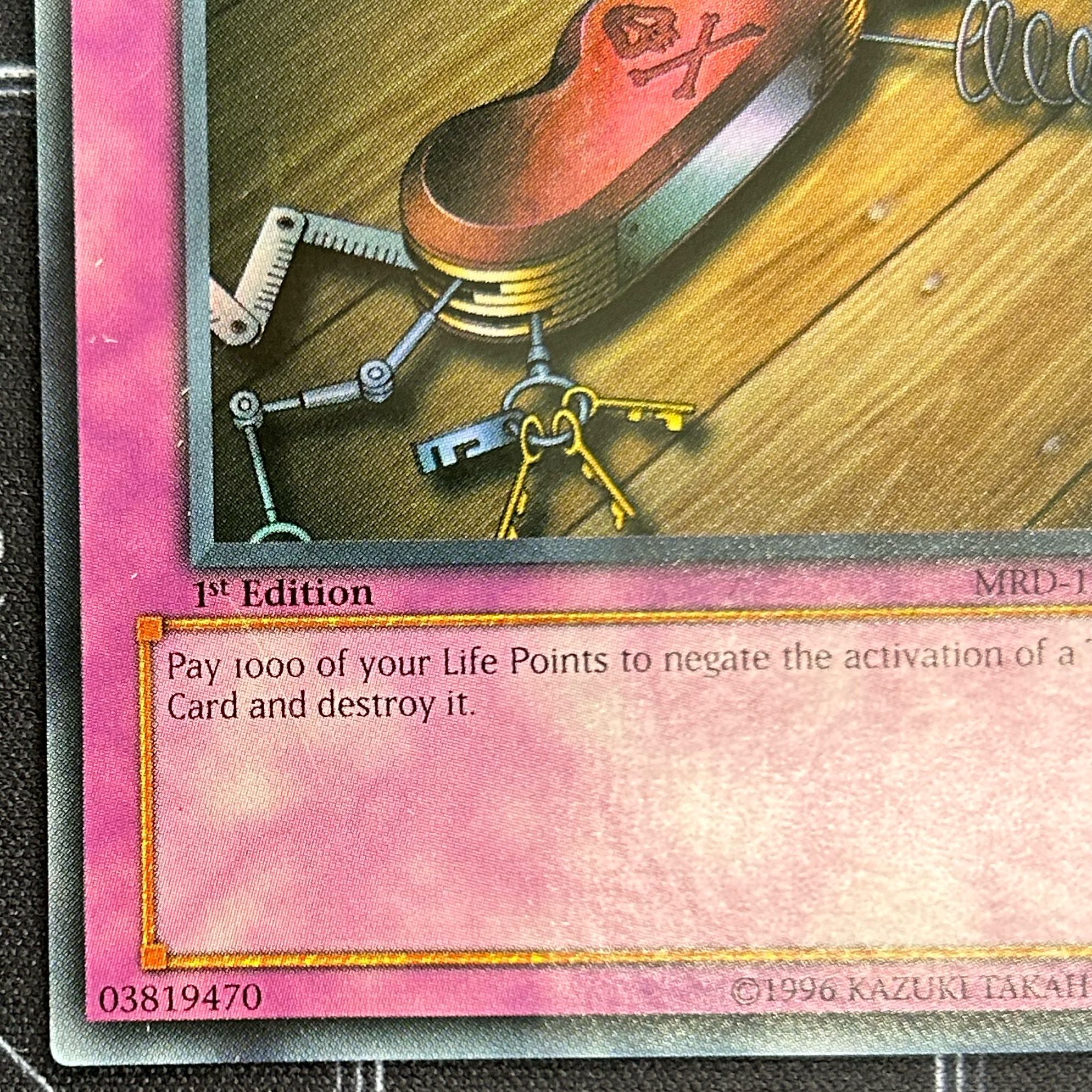 Yu-Gi-Oh TCG Seven Tools of the Bandit Ultra Rare MRD-129 1st [37-0121-06M6].