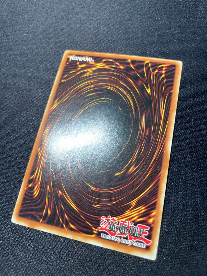 Yu-Gi-Oh! Light and Darkness Dragon English Secret