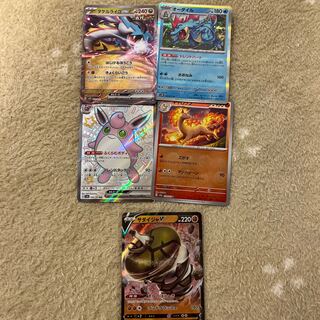 4 Pokemon cards 1枚