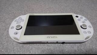 psvita 本体　充電器　16GB ソフト　セット