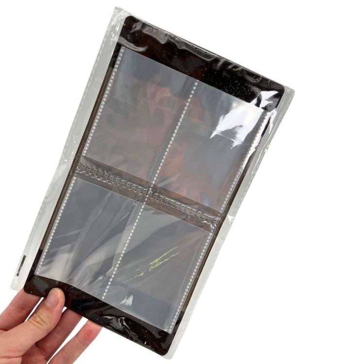 【送料無料】カードホルダー ラメ入り 64ポケット ミニ カードファイル 全5色カラー 1ページ2ポケット コンパクト 1枚