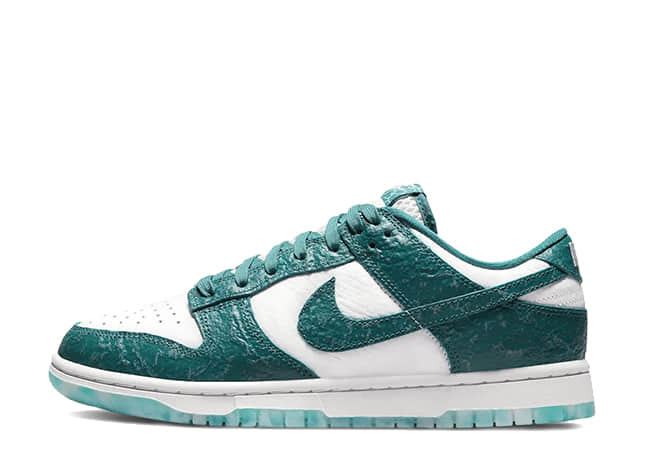 Nike Wmns Dunk Low "Ocean" Summit White/Bright Spruce 26.5cm