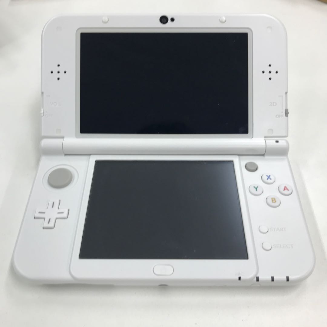 NEWニンテンドー3DS ホワイト 167