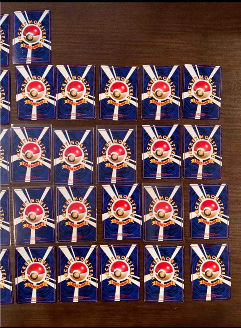 Pokémon cards, old back, set of 36 Kira
