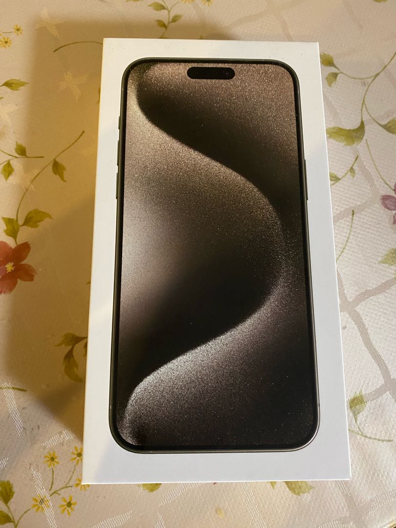 New Unopened] iPhone 15 Pro Max Natural Titanium 256 GB