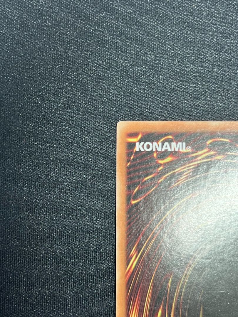 Yu-Gi-Oh The Dark Magicians English Prisma BACH EN100