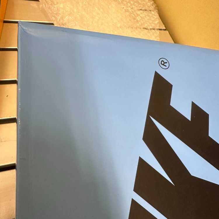 Nike Air Jordan 1 Retro High OG "UNC Toe" University Snubbull/Black/HoWight 26.5cm