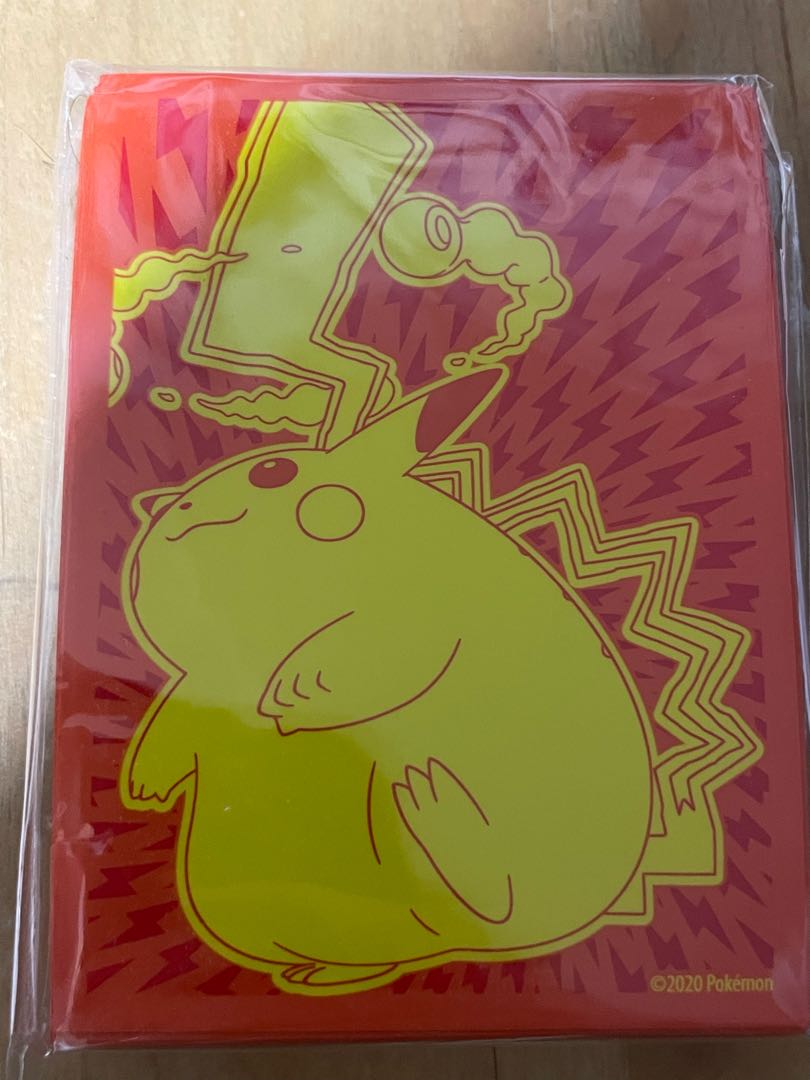 海外公式】ダイマックス ピカチュウ ポケモン スリーブ シールド