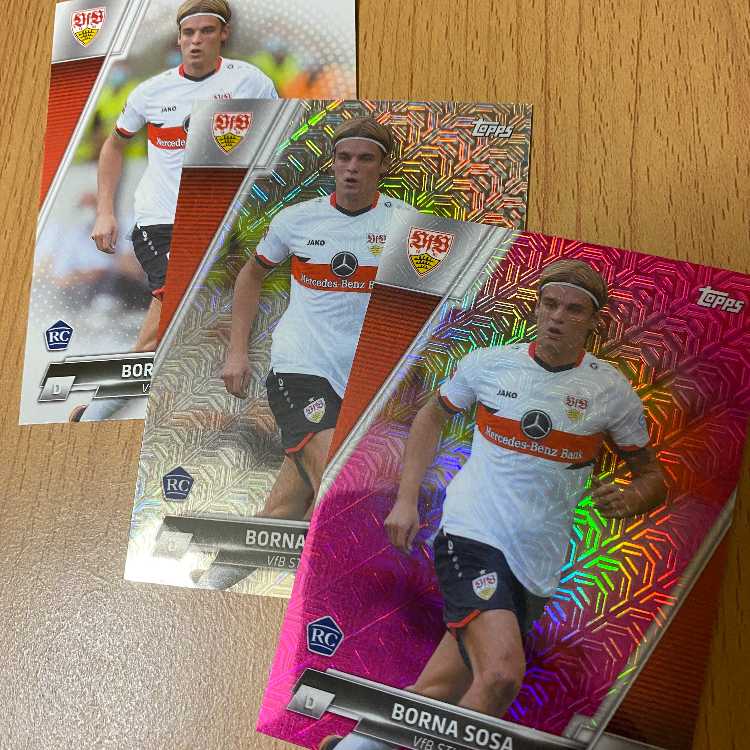 Limited edition of 299 serials worldwide + Kira Borna Sosa Borna Sosa