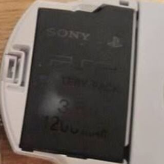 PSP2000のバッテリーさがしてます
