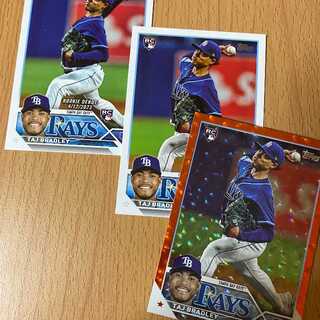 シリアルナンバー入りTaj Bradley+おまけRC2枚 topps MLB
