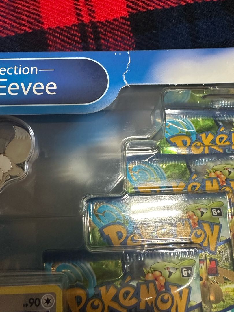 Pokémon go radiant Eevee collection box 1BOX