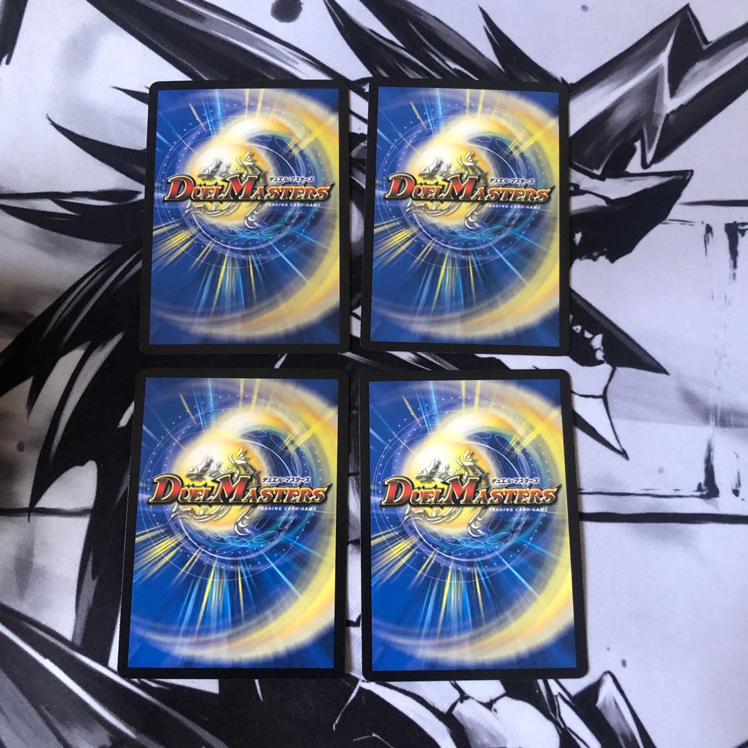 テンマ・ジャオー｜モメッティ・アサーチ　4枚