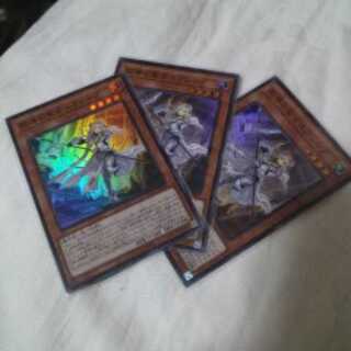 教導の聖女エクレシア SR　3枚