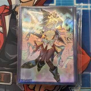 Apprentice Magician Protekter of Illusion 100 cards, Day of the King of Yu-Gi-Oh, unopened.