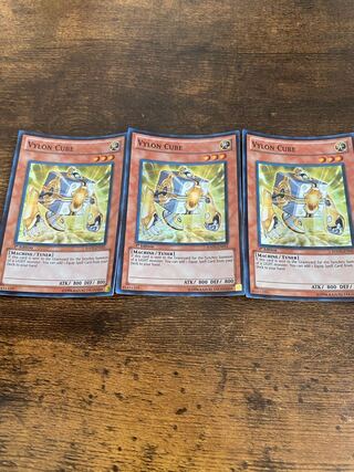 ヴァイロン・キューブ　英語版スーパー