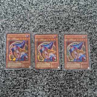 ブラック・マジシャン・ガール　ウルトラレア