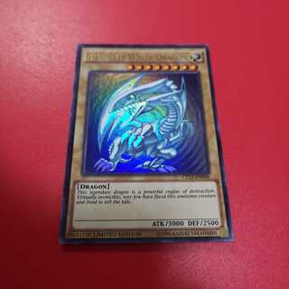 遊戯王 ブルーアイズホワイトドラゴン 英語 プリズマ　美品 遊戯王 ブルーアイズホワイトドラゴン 英語版 - メルカリ