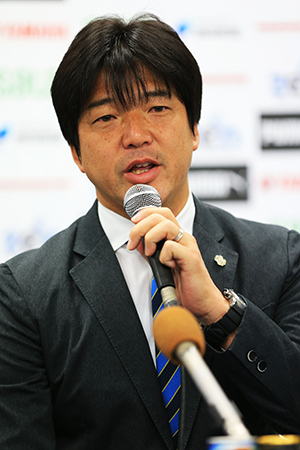 監督