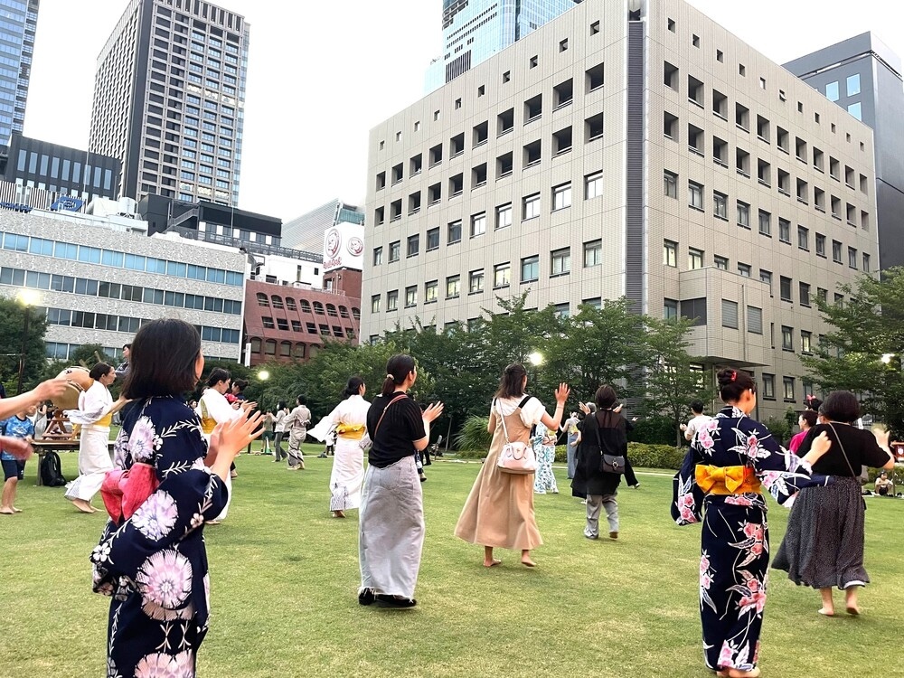 坂本町公園で裸足で踊る夏！「かぶかや盆ダンス」に行ってきました