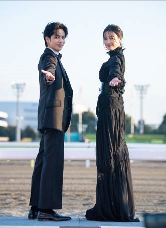 大井 イメージキャラクターの菜々緒さん 志尊淳さんが東京大賞典当日のtckに来場 お知らせ ニュース 楽天競馬