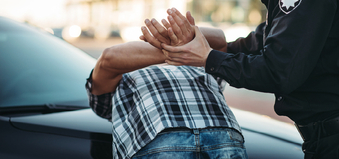 暴行罪で逮捕されたら 刑事手続の流れをや傾向 刑事事件弁護士ナビ