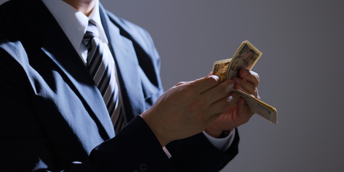 詐欺罪とは？構成要件や初犯の量刑相場、執行猶予がつくケースを解説