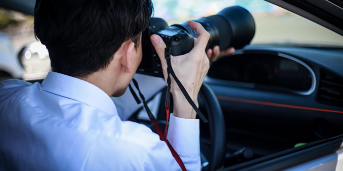 盗撮で懲役になる可能性は？適用される刑罰や初犯の取り扱いを解説