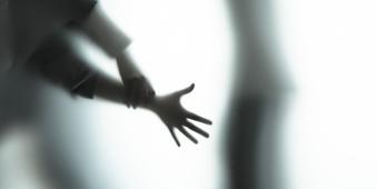 痴漢で後日逮捕をされる可能性はある？逮捕までの流れやリスクが高いケースなどを解説