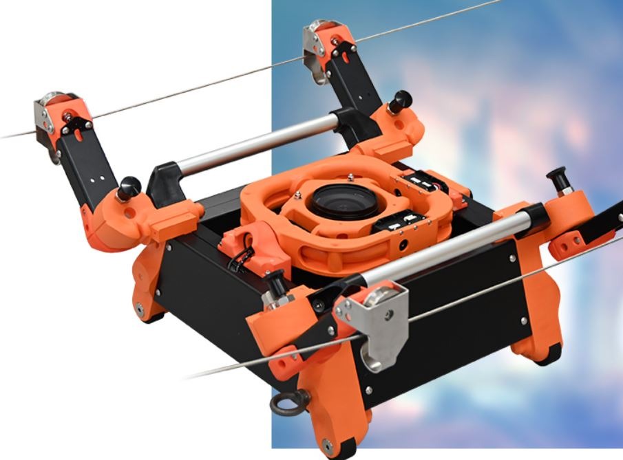 ロープウエー型ロボット「Rope Stroller」(写真:イクシス)