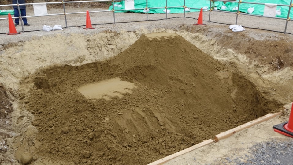 バックホー自律運転システム