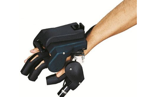 グローブ型のコントローラー