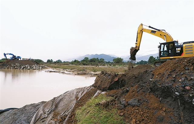 長野市穂保地区・千曲川