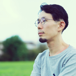 Yoshitsuguさん