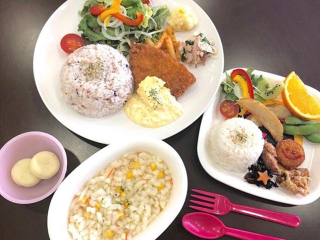 あさひかわ こどもーる たべる