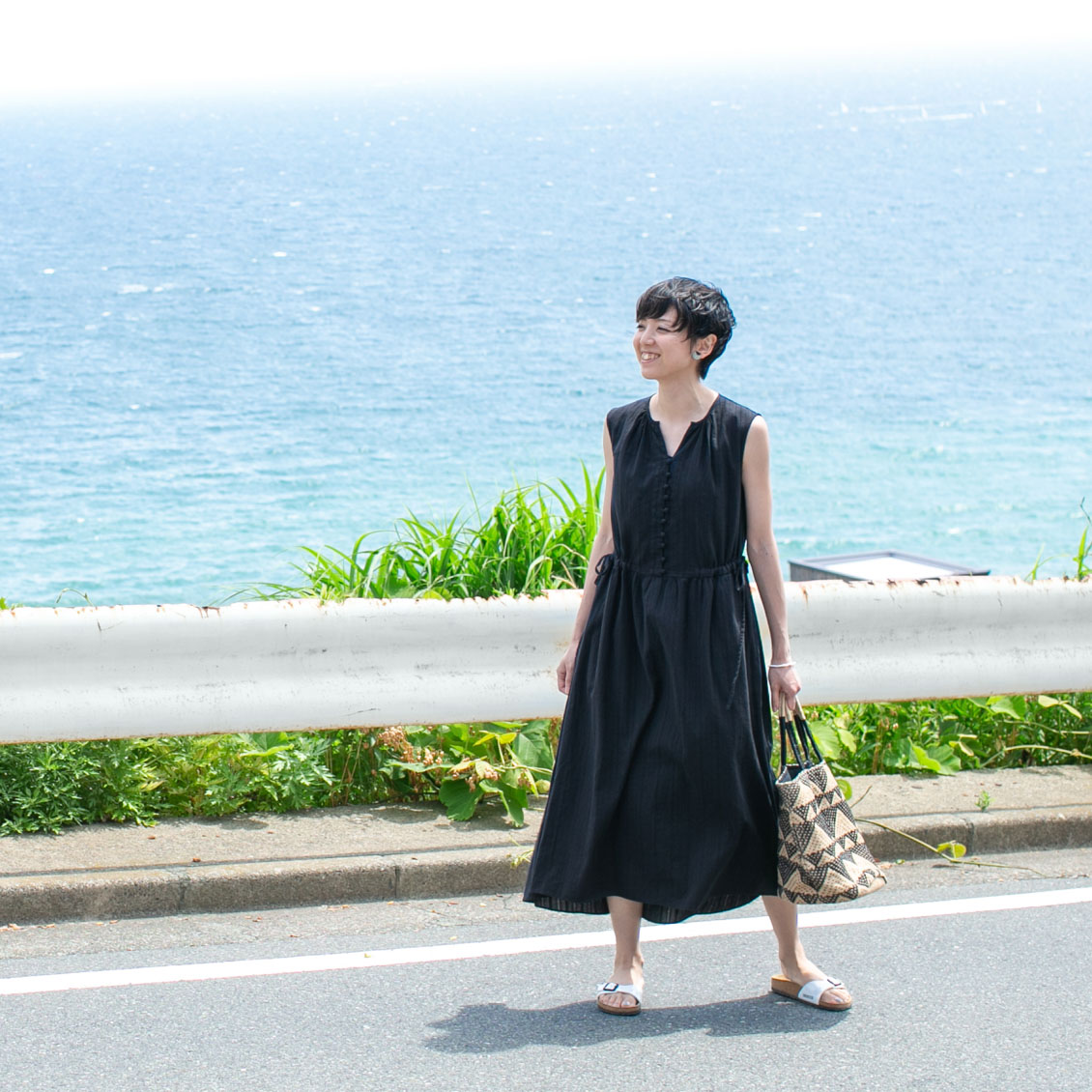 19ssリニューアル予定 旅の気分に着がえよう くしゅっと丸めてok ロングワンピース ブラック Kurashi Trips Publishing 北欧 暮らしの道具店 Buyee 通販代理購入サービス 北欧 暮らしの道具店でお買い物
