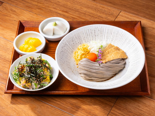 【朝食付き】そば・うどん・肉吸い 選べる3種類 ● 六本木駅3番出口徒歩1分！