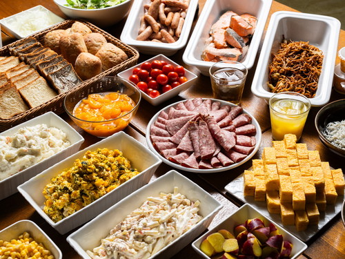 【朝食付き】徒歩2分圏内！近隣提携レストランで利用可能な朝食券付きプラン！（朝食会場：アパホテル〈八丁堀駅南〉）