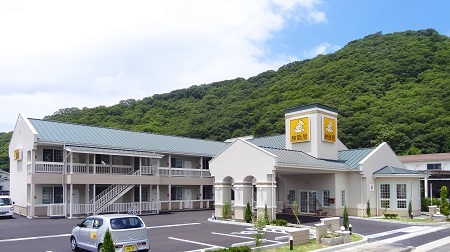 ファミリーロッジ旅籠屋・井原店