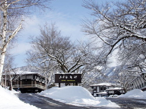 積もる雪がお出迎え　