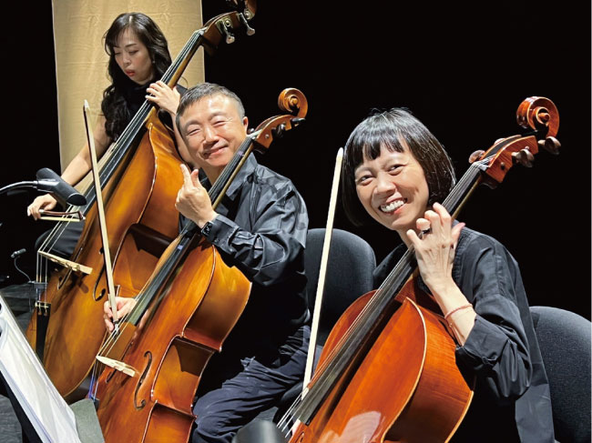 柯珀汝練習大提琴多年，對她來說，人活著，就要好好生活。